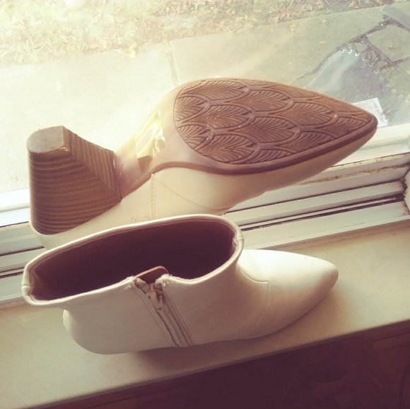 Ladies Boots - Picture 5 of 5